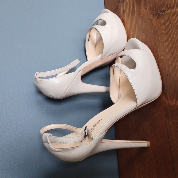 Elizabeth Brady heels - Picture 2 of 12